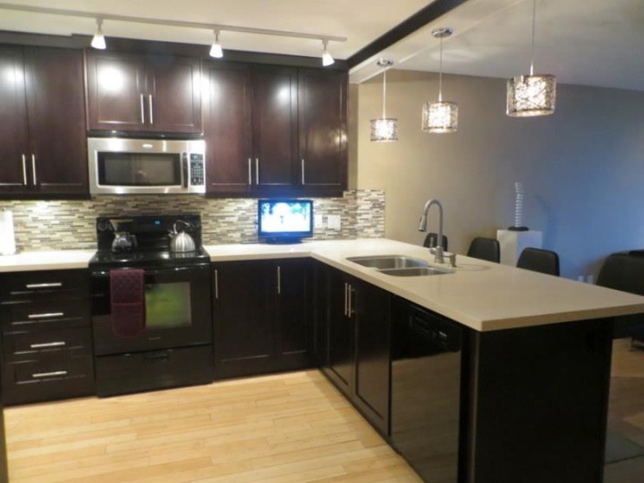 Photo 3 at 203 - 4323 Gallant Avenue, Deep Cove, North Vancouver