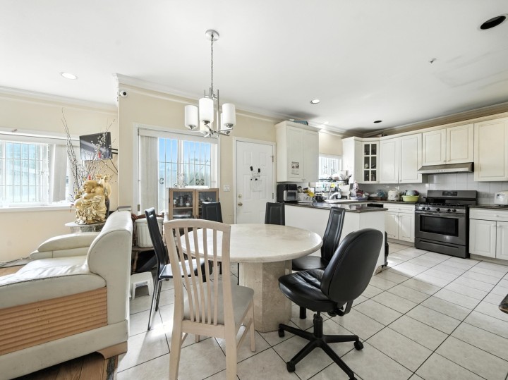 Photo 13 at 2228 E 40th Avenue, Victoria VE, Vancouver East