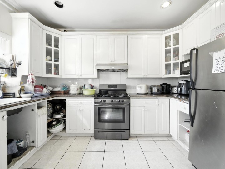 Photo 10 at 2228 E 40th Avenue, Victoria VE, Vancouver East