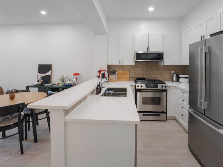 Photo 5 at 320 - 2280 Wesbrook Mall, University VW, Vancouver West