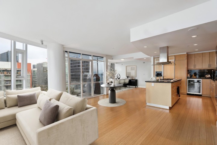 Photo 10 at 2502 - 1233 W Cordova Street, Coal Harbour, Vancouver West