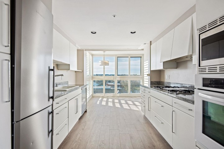 Photo 13 at 901 - 1550 W 15th Avenue, Fairview VW, Vancouver West