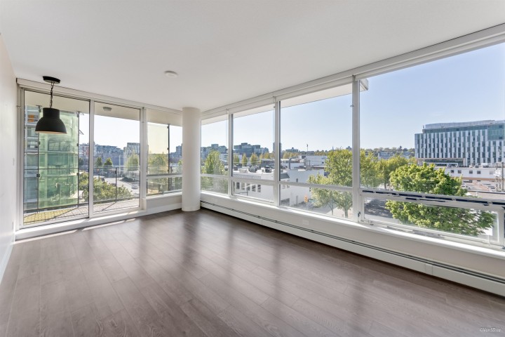 Photo 10 at 602 - 1783 Manitoba Street, False Creek, Vancouver West