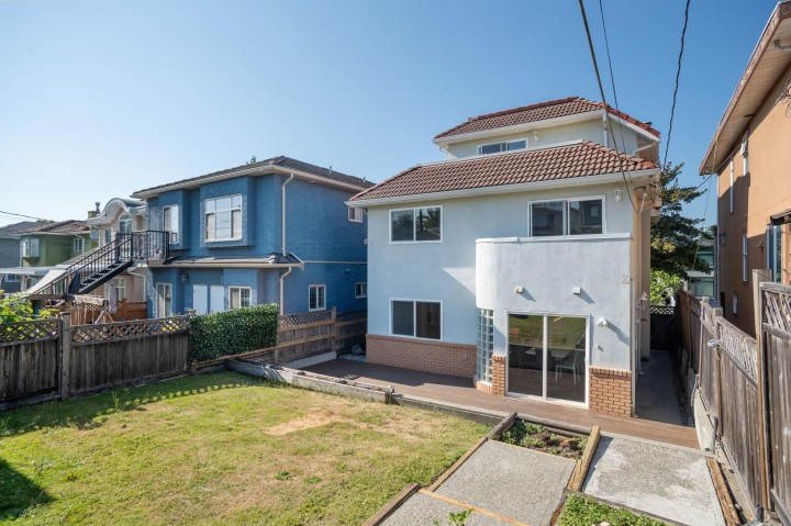 Photo 25 at 2748 E 23rd Avenue, Renfrew Heights, Vancouver East