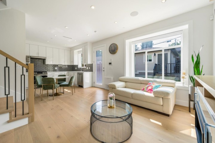 Photo 9 at 5222 Argyle Street, Victoria VE, Vancouver East
