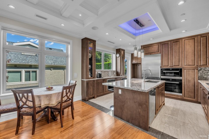 Photo 12 at 1019 W 47th Avenue, South Granville, Vancouver West