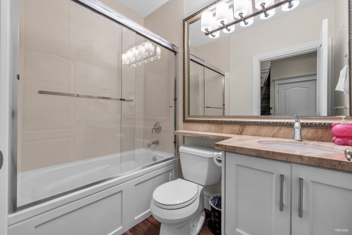 Photo 26 at 1019 W 47th Avenue, South Granville, Vancouver West