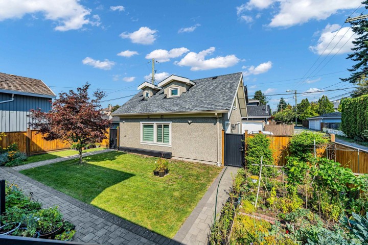 Photo 32 at 1019 W 47th Avenue, South Granville, Vancouver West