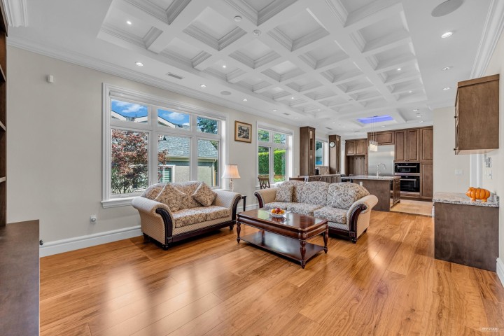 Photo 10 at 1019 W 47th Avenue, South Granville, Vancouver West