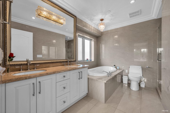 Photo 25 at 1019 W 47th Avenue, South Granville, Vancouver West