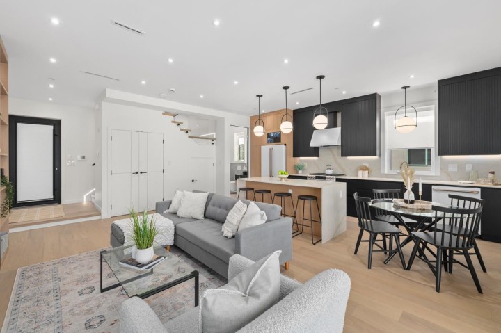 Photo 5 at 679 W 18th Avenue, Cambie, Vancouver West