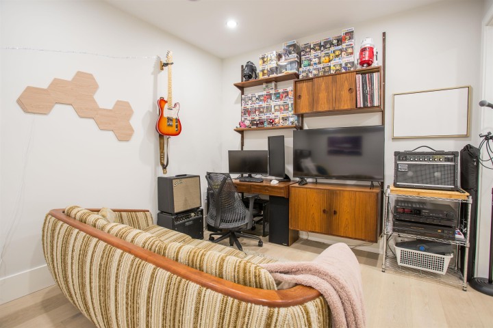 Photo 23 at 2 - 1152 Comox Street, West End VW, Vancouver West