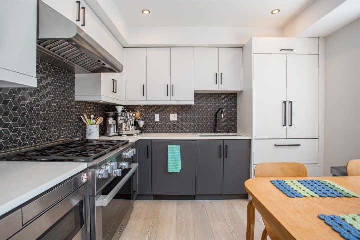 Photo 9 at 2 - 1152 Comox Street, West End VW, Vancouver West