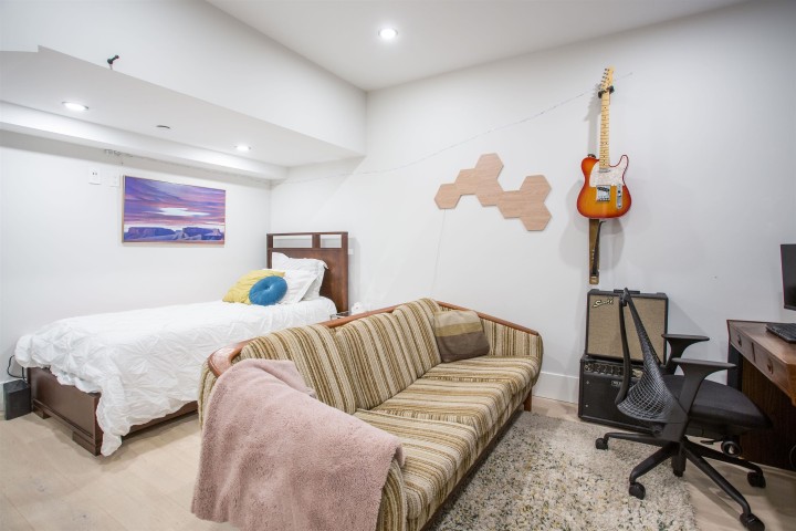 Photo 25 at 2 - 1152 Comox Street, West End VW, Vancouver West