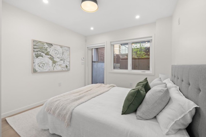 Photo 13 at 681 W 18th Avenue, Cambie, Vancouver West