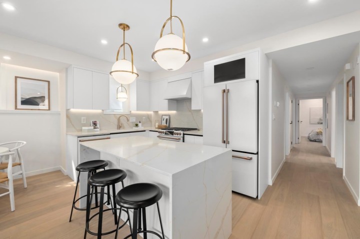 Photo 7 at 681 W 18th Avenue, Cambie, Vancouver West