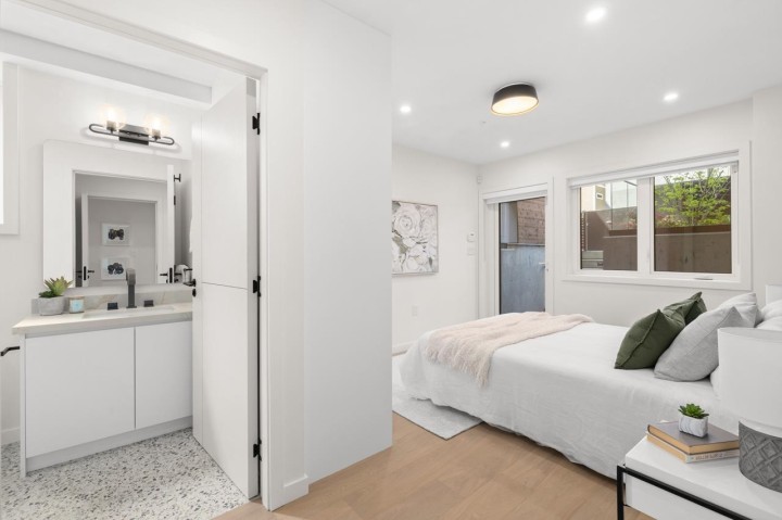 Photo 14 at 681 W 18th Avenue, Cambie, Vancouver West