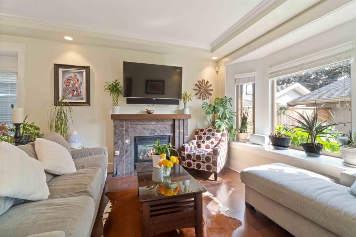 Photo 9 at 720 W 68th Avenue, Marpole, Vancouver West