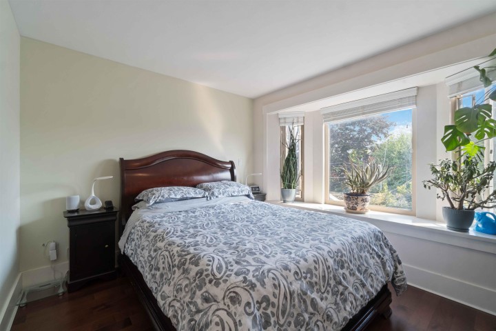 Photo 25 at 720 W 68th Avenue, Marpole, Vancouver West