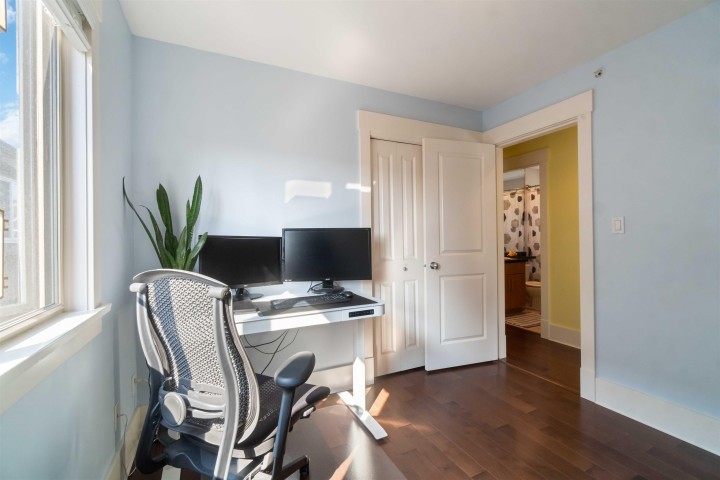 Photo 21 at 720 W 68th Avenue, Marpole, Vancouver West