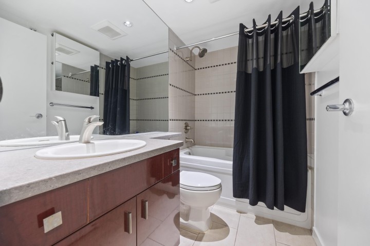 Photo 27 at 1901 - 1033 Marinaside Crescent, Yaletown, Vancouver West