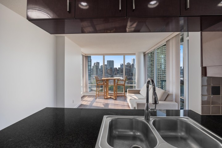 Photo 22 at 1901 - 1033 Marinaside Crescent, Yaletown, Vancouver West