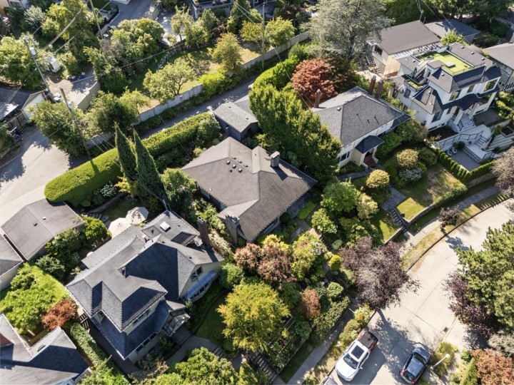 Photo 34 at 2533 Wallace Crescent, Point Grey, Vancouver West