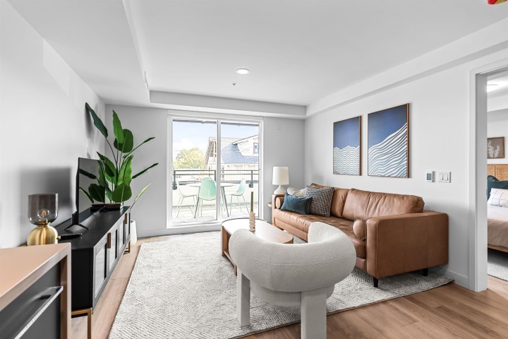 Photo 13 at 307 - 2419 Grant Street, Renfrew VE, Vancouver East