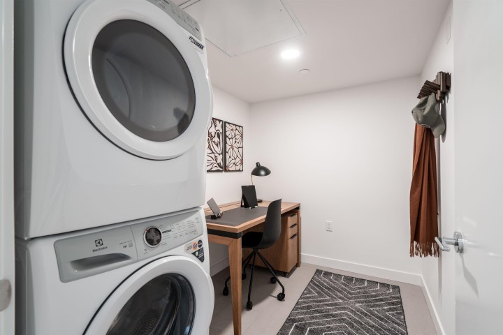 Photo 28 at 307 - 2419 Grant Street, Renfrew VE, Vancouver East