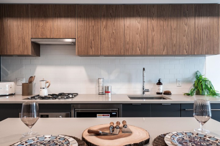 Photo 10 at 307 - 2419 Grant Street, Renfrew VE, Vancouver East