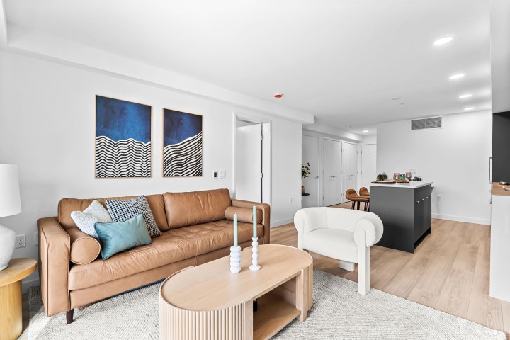 Photo 15 at 307 - 2419 Grant Street, Renfrew VE, Vancouver East