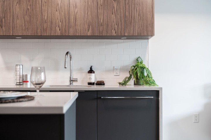 Photo 8 at 307 - 2419 Grant Street, Renfrew VE, Vancouver East