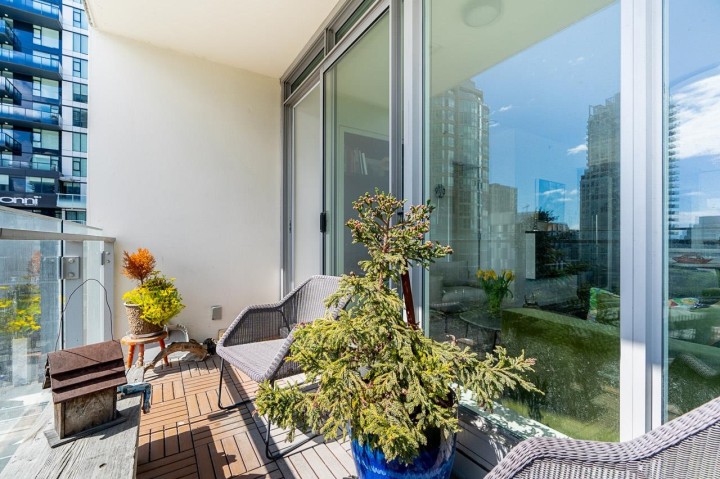 Photo 28 at 707 - 1351 Continental Street, Downtown VW, Vancouver West