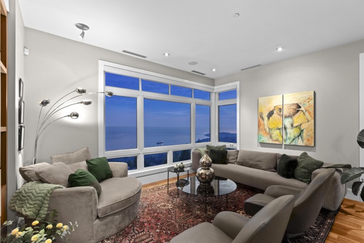 Photo 11 at 2780 Highgrove Place, Whitby Estates, West Vancouver