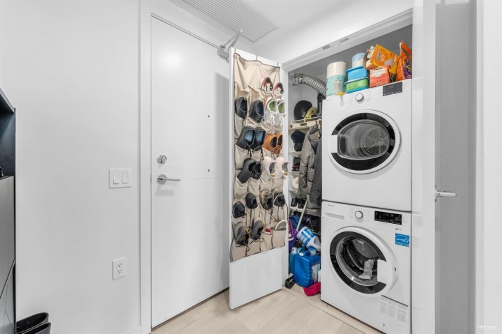 Photo 7 at 1015 - 180 E 2nd Avenue, Mount Pleasant VE, Vancouver East