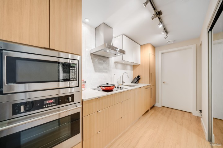 Photo 13 at 725 - 159 W 2nd Avenue, False Creek, Vancouver West