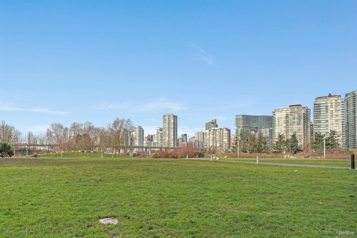 Photo 28 at 725 - 159 W 2nd Avenue, False Creek, Vancouver West