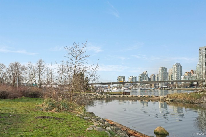 Photo 30 at 725 - 159 W 2nd Avenue, False Creek, Vancouver West