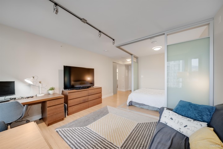 Photo 10 at 725 - 159 W 2nd Avenue, False Creek, Vancouver West