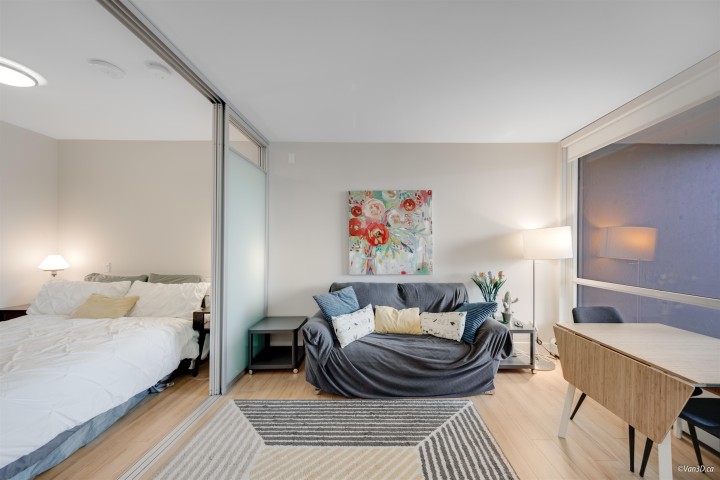 Photo 8 at 725 - 159 W 2nd Avenue, False Creek, Vancouver West