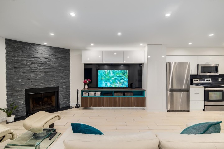 Photo 5 at 2391 Oak Street, Fairview VW, Vancouver West