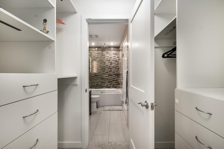 Photo 15 at 2391 Oak Street, Fairview VW, Vancouver West