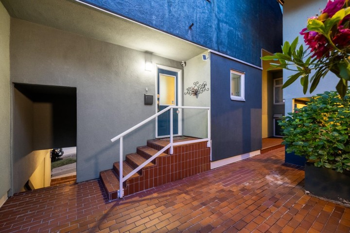 Photo 31 at 2391 Oak Street, Fairview VW, Vancouver West