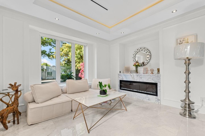 Photo 2 at 2848 W 17th Avenue, Arbutus, Vancouver West