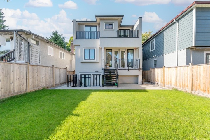 Photo 13 at 2848 W 17th Avenue, Arbutus, Vancouver West