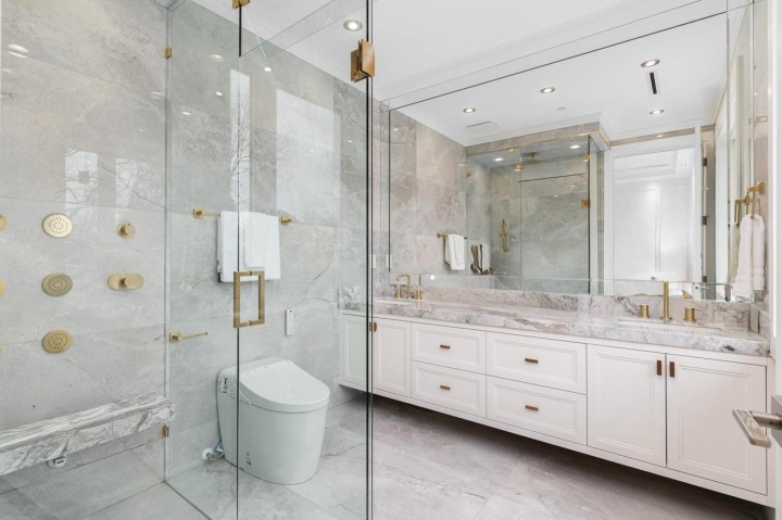 Photo 9 at 2848 W 17th Avenue, Arbutus, Vancouver West