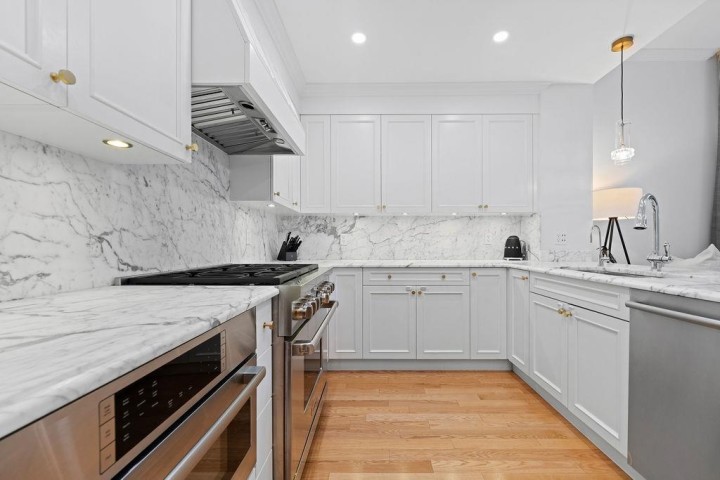 Photo 6 at 471 Beach Crescent, Yaletown, Vancouver West