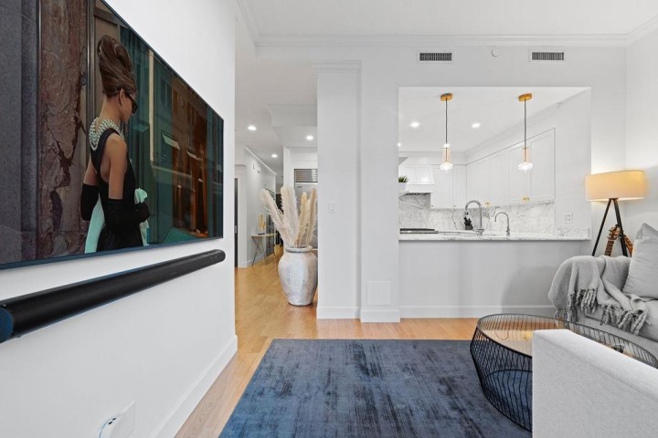 Photo 12 at 471 Beach Crescent, Yaletown, Vancouver West