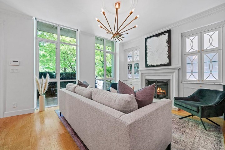 Photo 1 at 471 Beach Crescent, Yaletown, Vancouver West