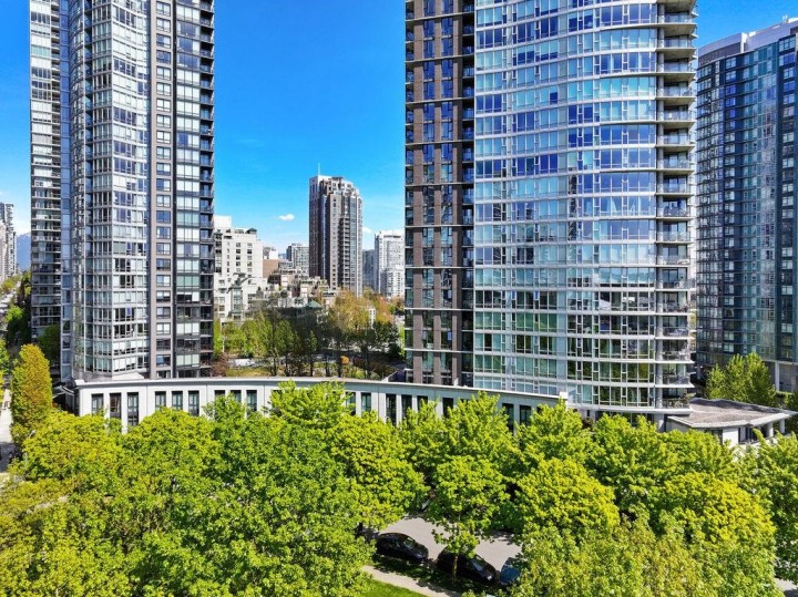 Photo 38 at 471 Beach Crescent, Yaletown, Vancouver West